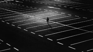名古屋で保育士が利用できる駐車場ありの施設はどこですか？